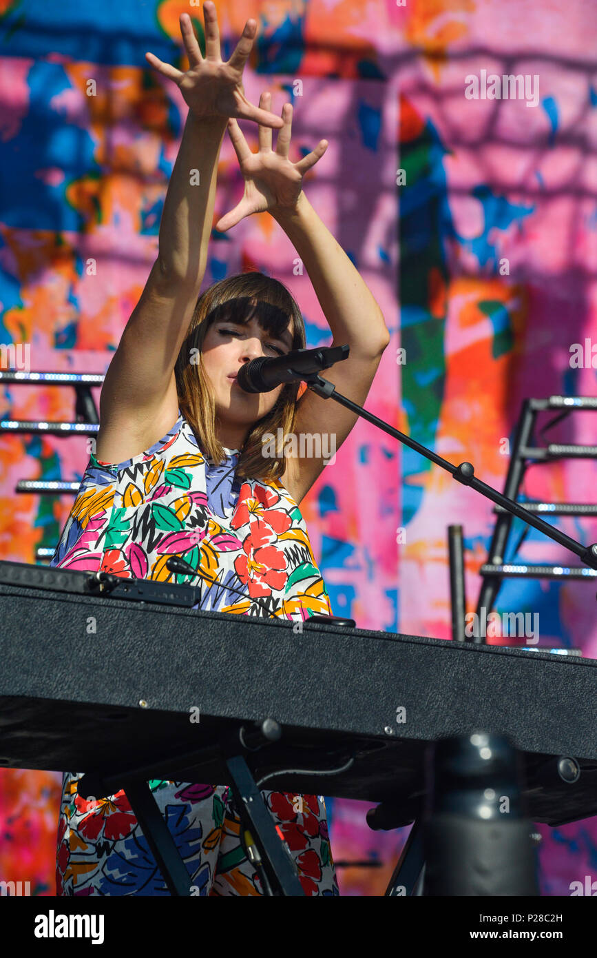 Napa Valley, California, 26 maggio 2018, Giuseppina Vander Gucht della band oh meraviglia sul palco del 2018 BottleRock Festival in Napa California. Foto Stock