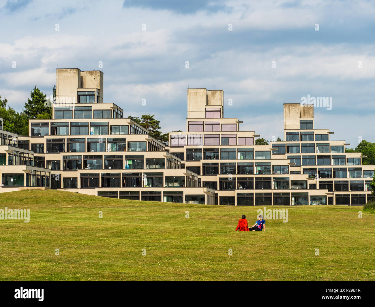 Ziggurat presso la University of East Anglia UEA a Norwich Regno Unito - la ziggurat fornire alloggi per studenti. Architetto Denys Lasdun aperto 1966 Foto Stock