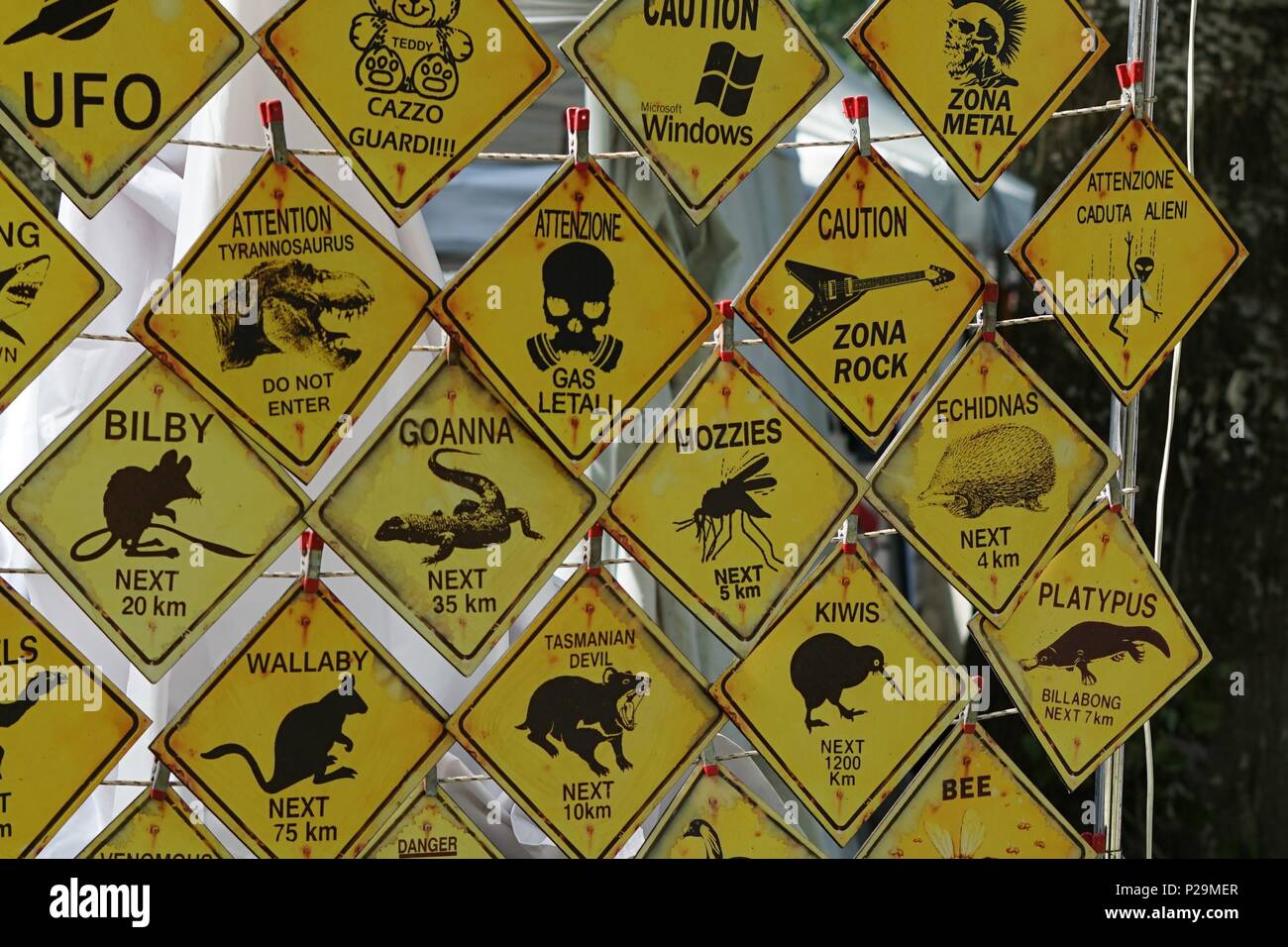 Exotic Avvertenze e precauzioni mostrano la natura selvaggia della vita. Foto Stock