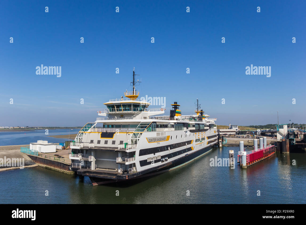 Manutenzione di traghetto tra Den Helder città e isola di Texel in Olanda Foto Stock