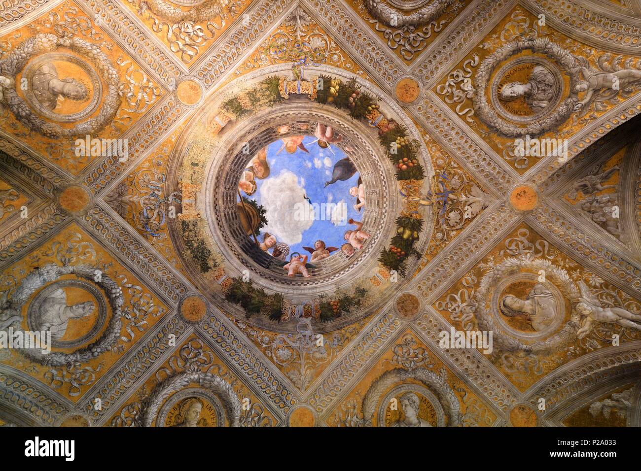 L'Italia, Lombardia, Mantova (Mantova), classificato come patrimonio mondiale dall'UNESCO, il Palazzo Ducale, la famosa residenza dei Gonzaga, castello di San Giorgio (Castello di San Giorgio), Sposi" Camera (Camera degli Sposi), opera di Andrea Mantegna tra 1465 et1474 Foto Stock