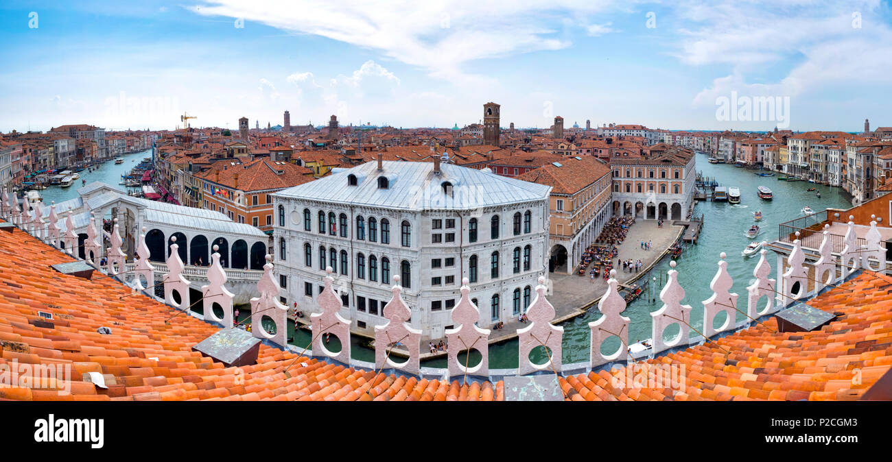 Vista dalla cima del Fondaco dei Tedeschi, Venezia Italia Foto Stock