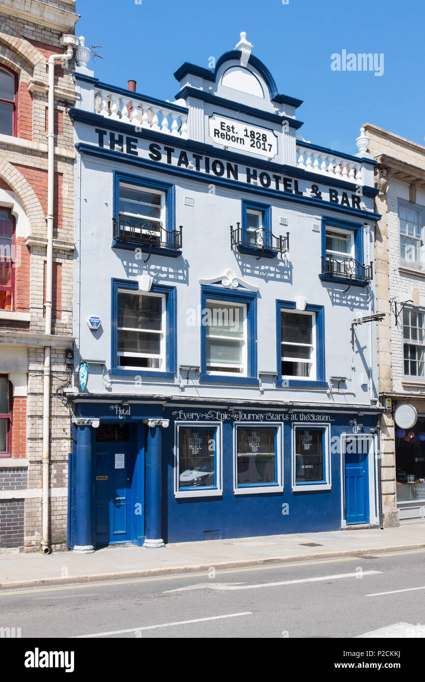 La stazione Hotel nel castello Foregate Street di fronte Stazione di Shrewsbury è un pub e hotel Foto Stock