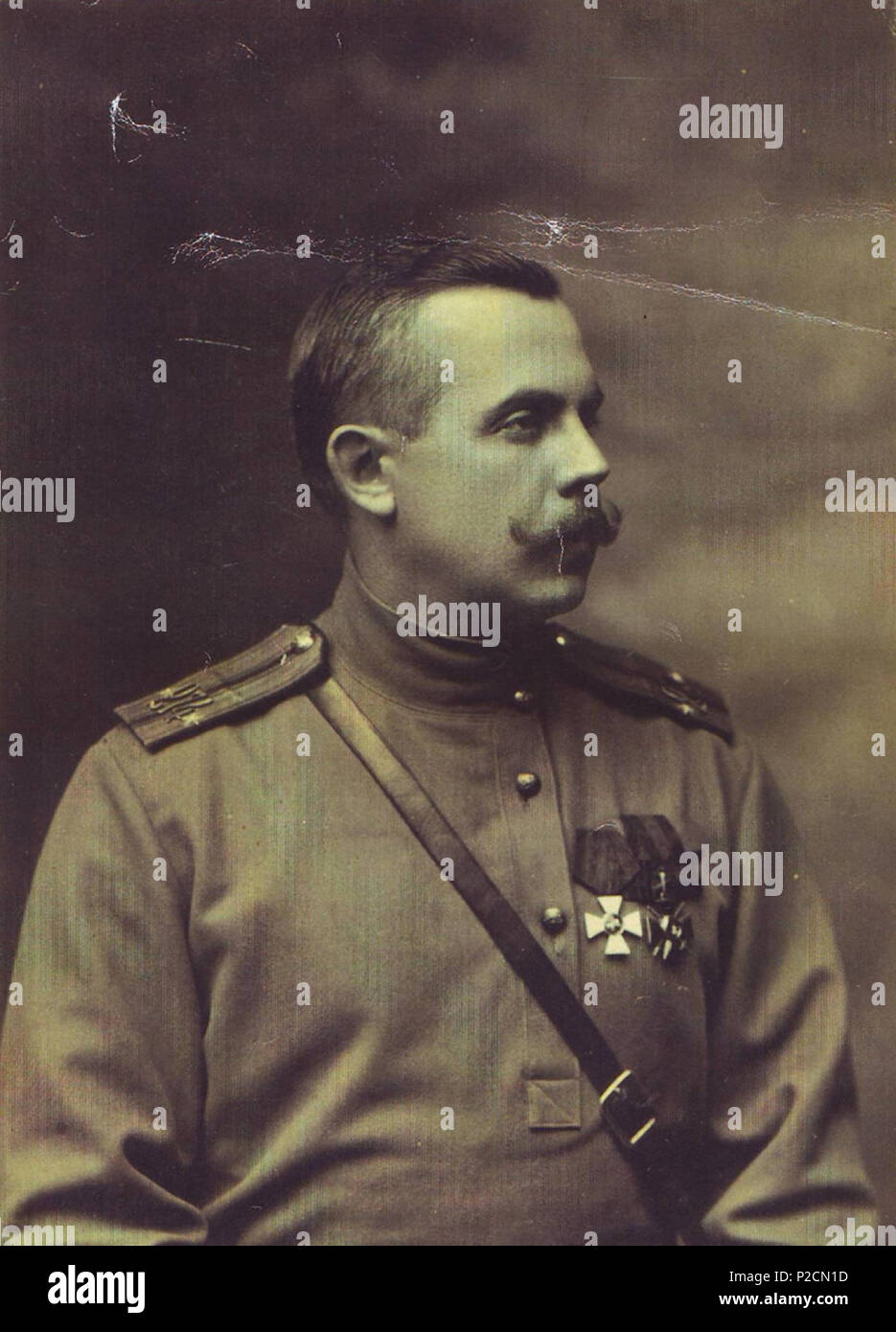 . Русский: Подпоручик 274-го пехотного Изюмского полка, участник Первой мировой войны, кавалер ордена Св. Георгия 4-й степени. 14 dicembre 2012, 15:41:58. Неизвестный автор 63 Tolokonnikov S N Foto Stock