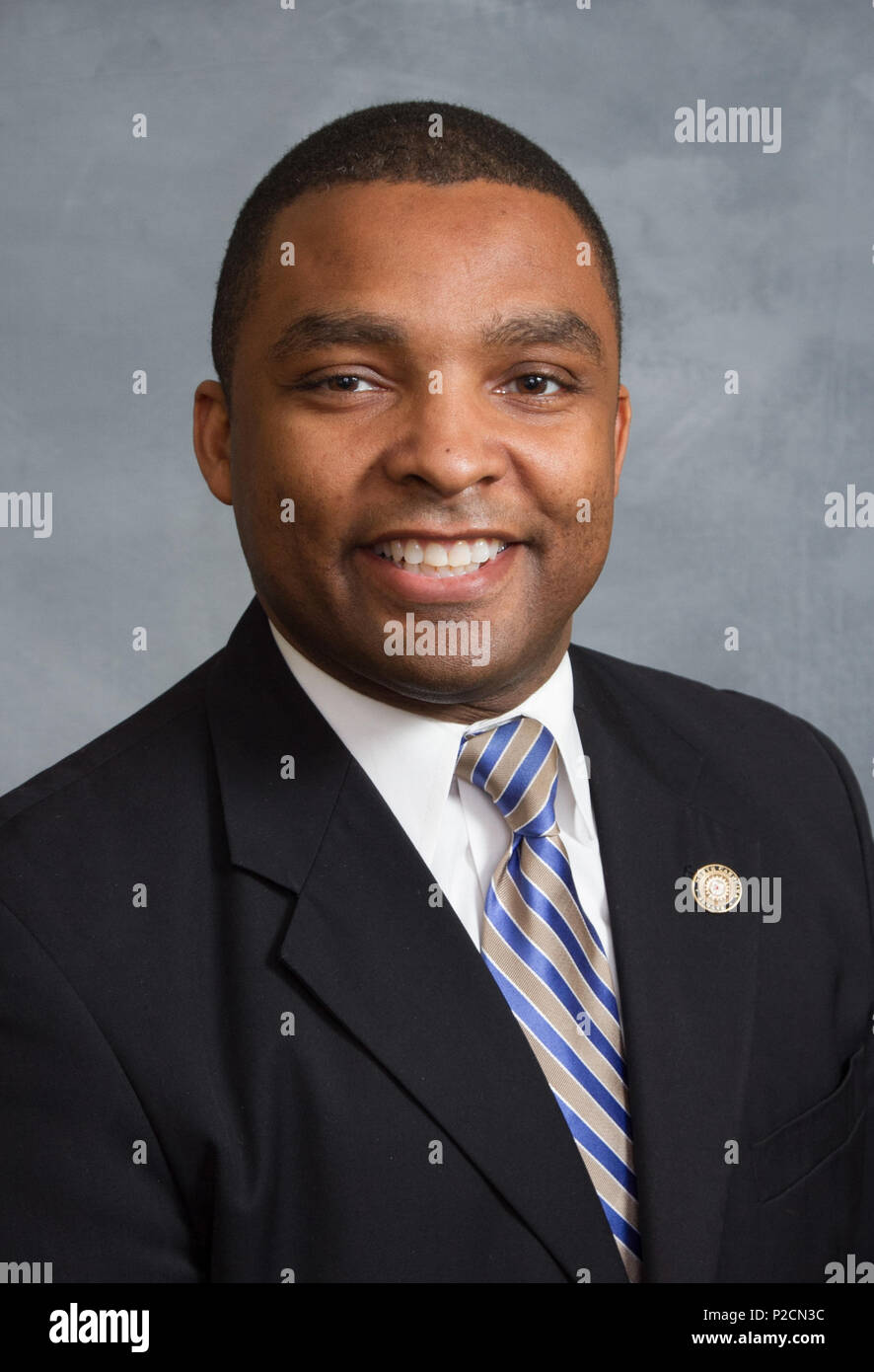 . Inglese: Carolina del Nord il senatore Don Davis . 2013. NC Assemblea Generale 16 Dondavis Foto Stock