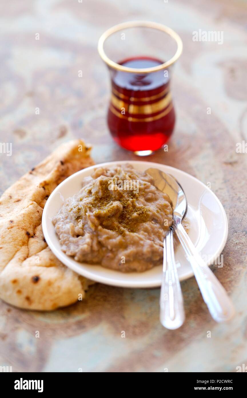L'Egitto, la ricetta del fallo (purea di fagioli) Foto Stock