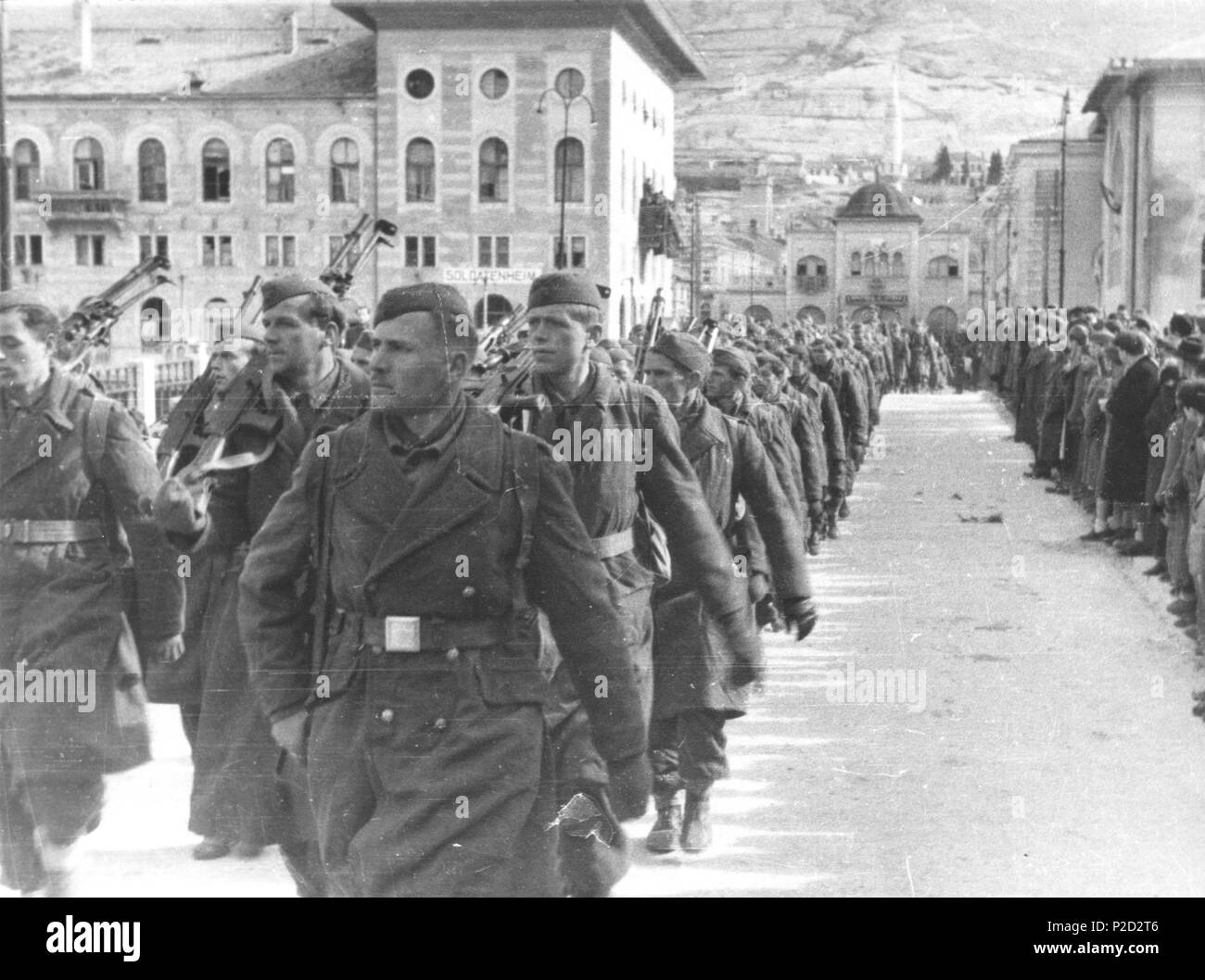 . Inglese: 8 partigiani iugoslavi' Corps in Mostar liberato, febbraio 1945. Febbraio 1945. 2 sconosciuto 8. korpus NOVJ u Mostaru, februar 1945 Foto Stock