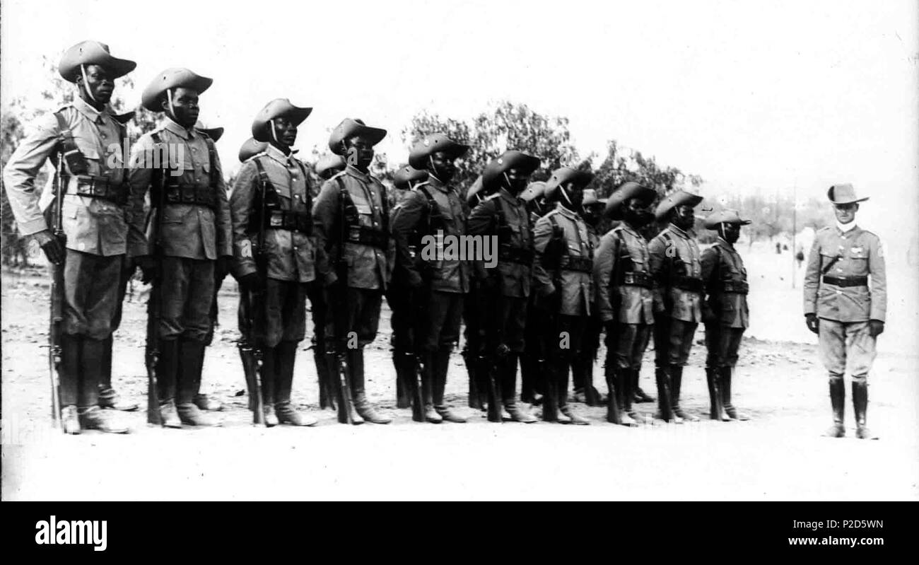 . Inglese: Cameroon-Company in tedesco a sud-ovest Africa durante la I Guerra Mondiale Deutsch: Kamerun-Kompanie in Deutsch-Südwestafrika während des Ersten Weltkriegs . 1914/15. Deutsche Kolonialgesellschaft (DKG) 28 Kamerun-Kompanie DSWA 1914-15 Foto Stock