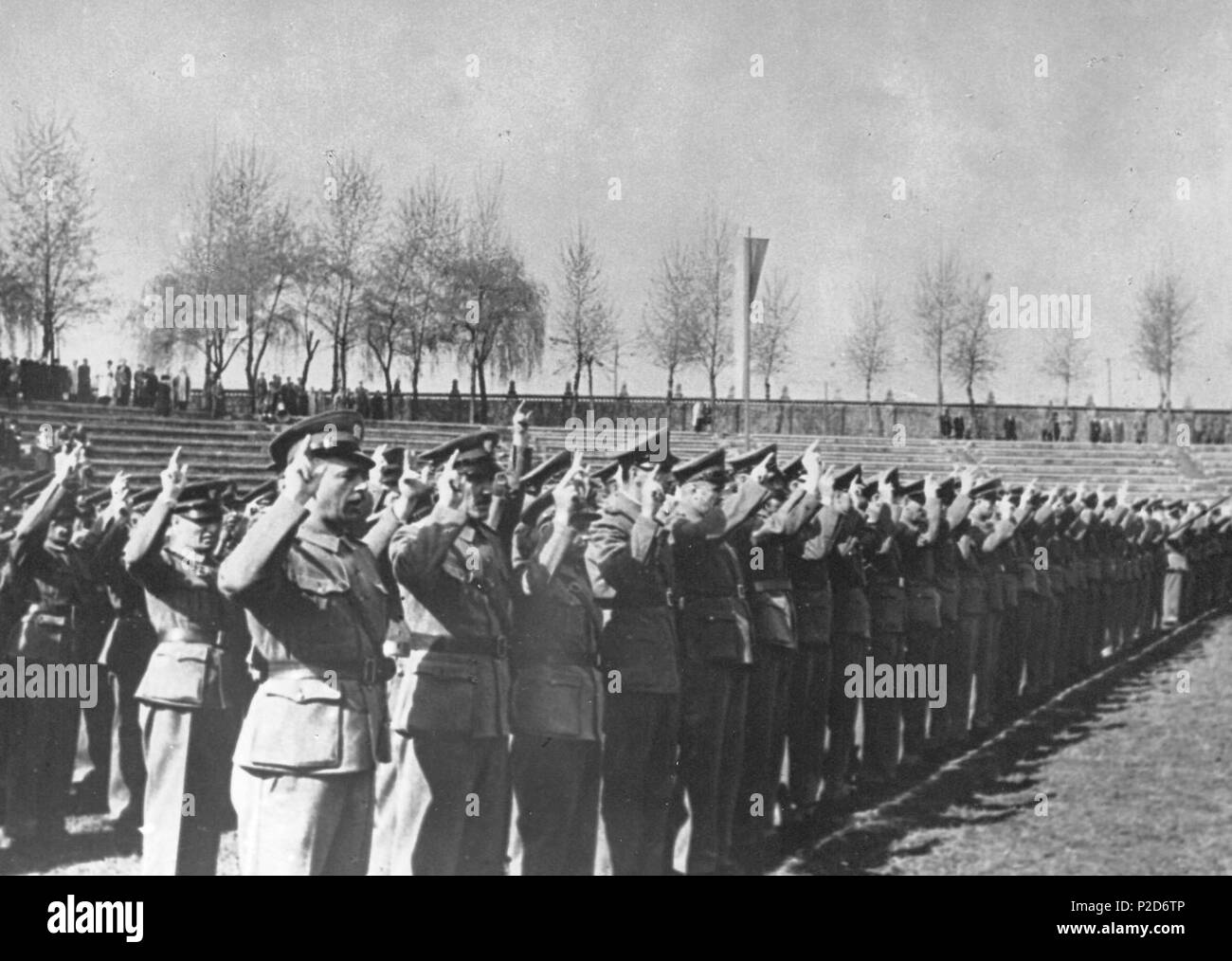 . Slovenš?ina: domobrancev Prisega na stadionu za Bežigradom. Il 20 aprile 1944. Unknown 43 Prisega domobrancev Foto Stock