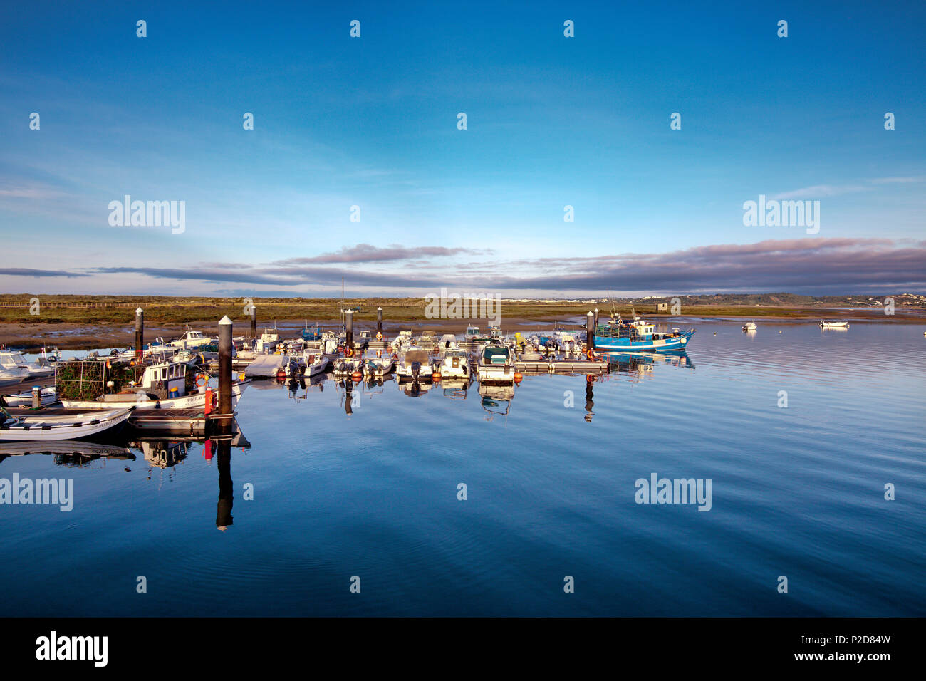 Porto, Ria de Alvor, Alvor, Algarve, PORTOGALLO Foto Stock