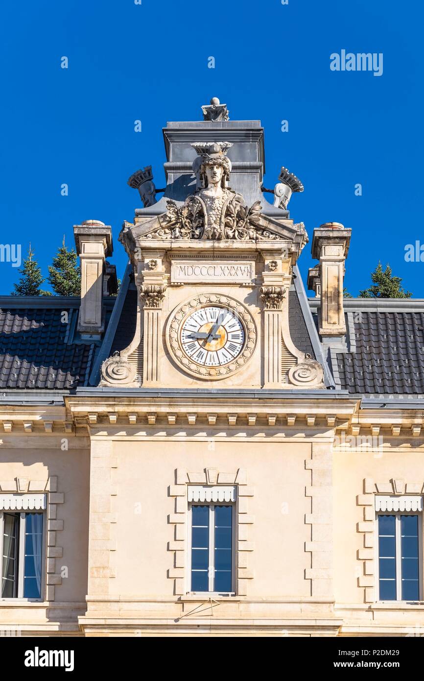 Francia, Hautes-Alpes, Gap, capitale di reparto, piazza Verdun, Dominique Villars alta scuola Foto Stock