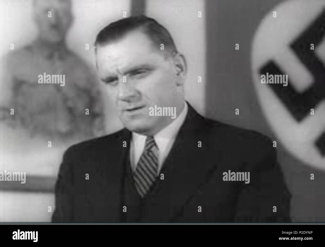 . Ufficio dell'American tedesco Bund: Bund leader Fritz Kuhn. Ancora da 'Marco di tempo' - outtakes - tedesco-americana Bund; ufficio, sale riunioni, storia RG-60.1003, Nastro 924 . Gennaio 1938. 21 sconosciuto Fritz Kuhn 193801xx NARA 2 Foto Stock