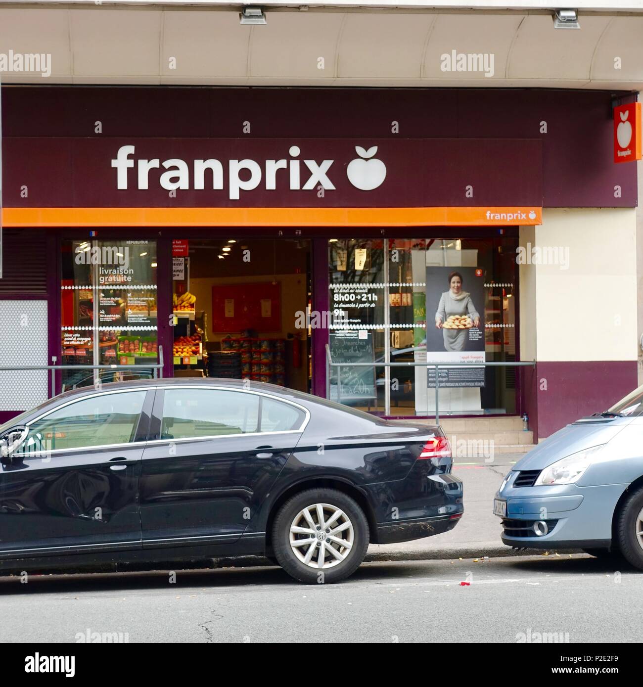 Franprix fruttivendolo Parigi, Francia Foto Stock