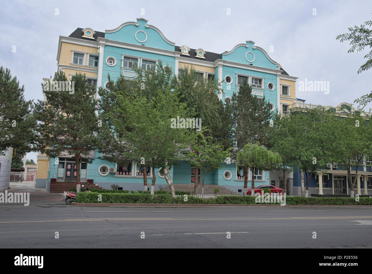 Architettura russa, Buerjin, Cina Xinjiang, Cina Foto Stock