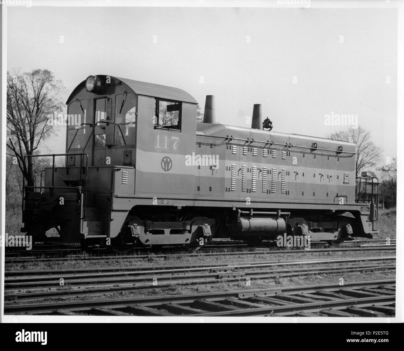 . Collezione: De Forest Douglas Diver Railroad fotografie, ca. 1870 - 1948, Cornell University Library Titolo: O&W Diesel 117 posto: Nello Stato di New York) Medio: Gelatina silver stampa note: Vedere anche il numero ID RMC2004 1231 Provenienza: subacqueo, De Forest Douglas, 1878-1958, collettore di trovare aiuto: <a href='http://rmc.library.cornell.edu/EAD/htmldocs/RMM01948.html' rel="nofollow">http://rmc.library.cornell.edu/EAD/htmldocs/RMM01948.html</a> Posizione: 1948/box 5/cartella 230 RMC ID: RMC2004 1230 persistente URI: <a href='http://hdl.handle.net/1813.001/5xzp' rel="nofollow">http://hdl.handle.net/1813.001/5xzp Foto Stock