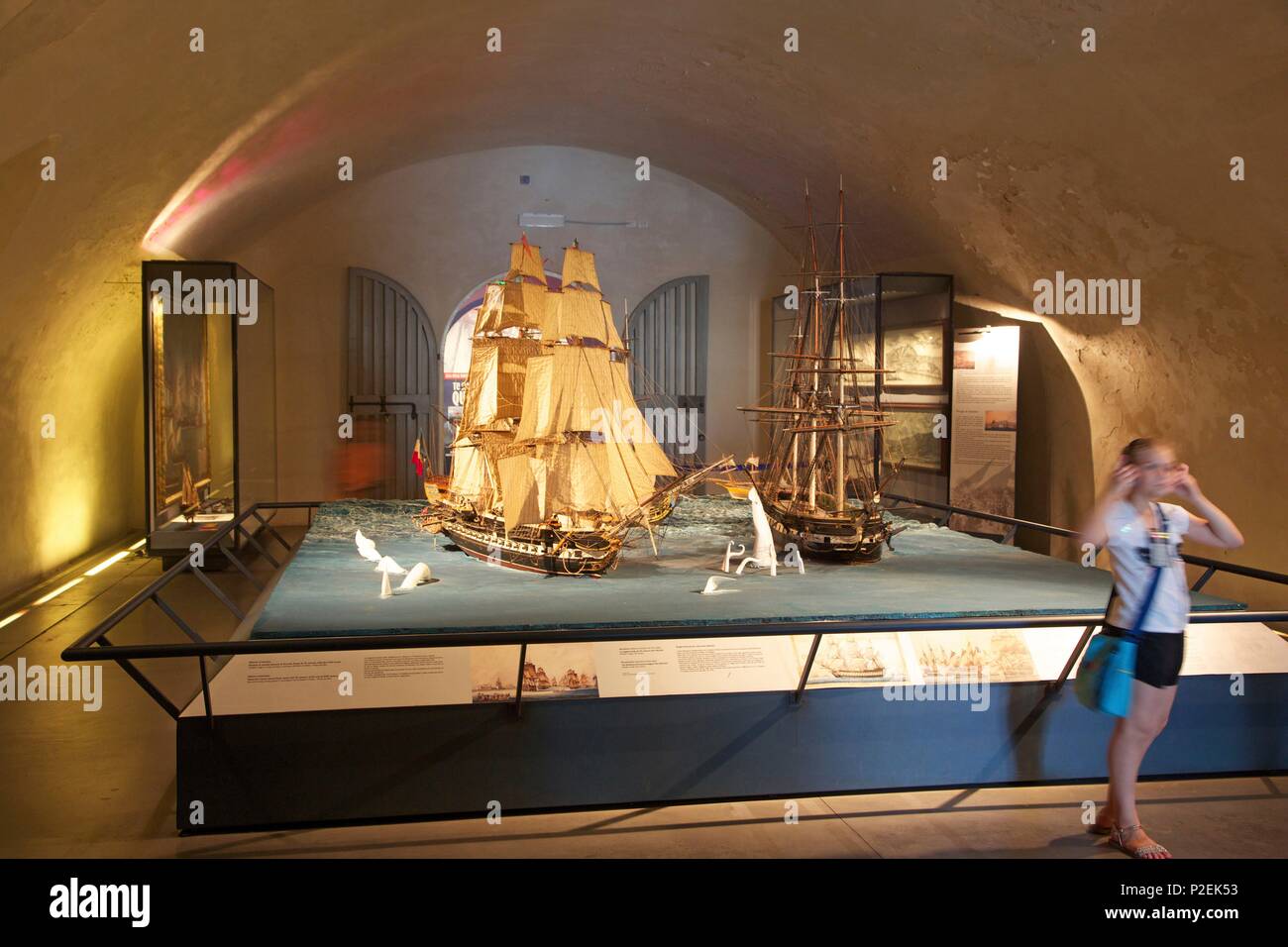 In Italia, la Liguria, geni, antico porto, modelli di caravelle nel museo del mare progettato dall'architetto Renzo Piano Foto Stock