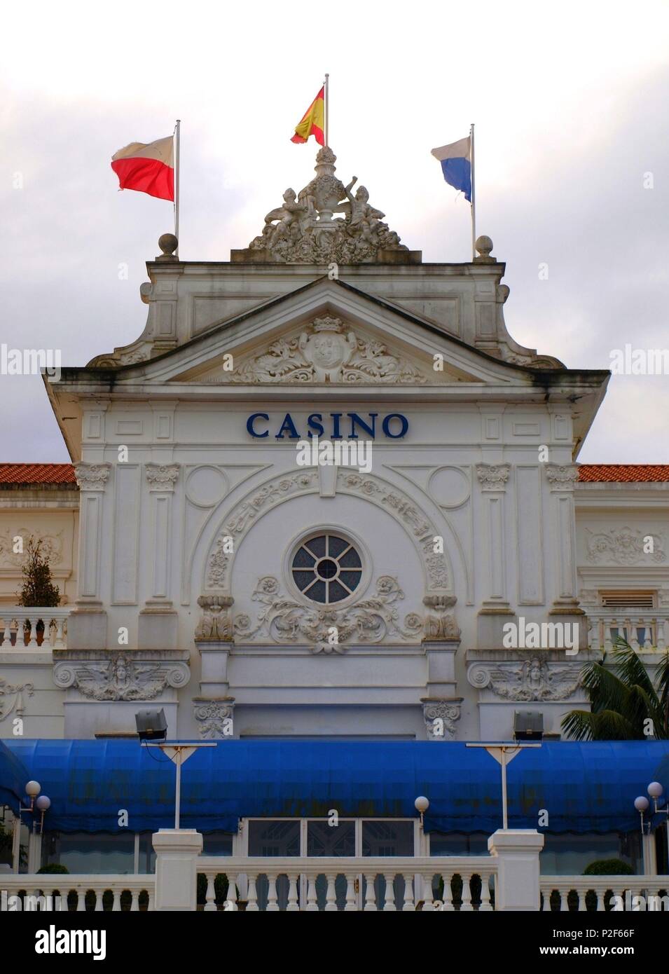 Gran Casino, construido en 1916 por el arquitecto Eloy Mart' nez del Valle, estilo renacentista neo, Plaza de Italia, Zona del Sardinero, Santander. Foto Stock