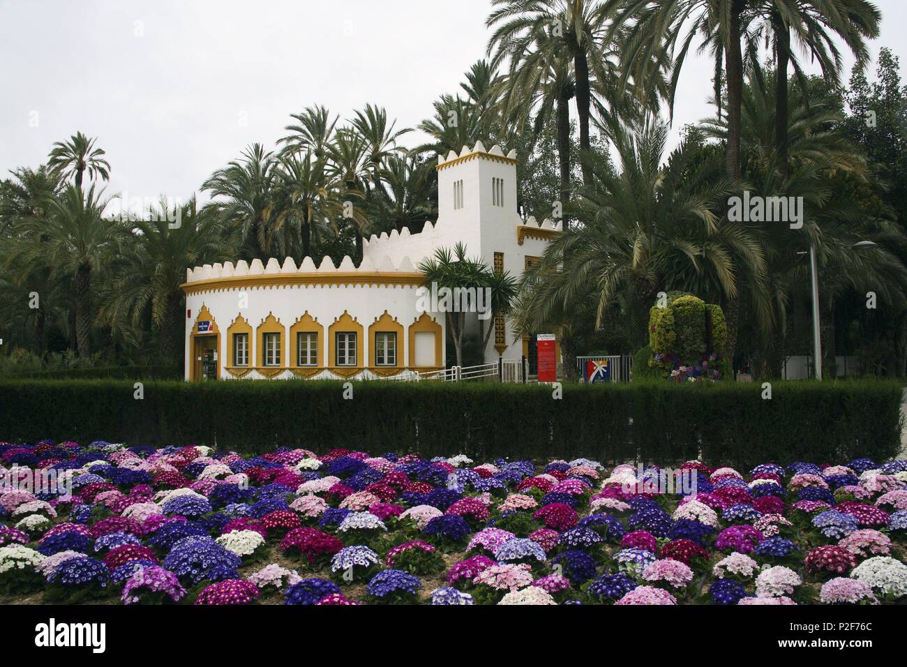 Spagna - Valencia regione autonoma - Alicante. Elche / Elx; entrada al Parque Municipal; palmeral. Foto Stock