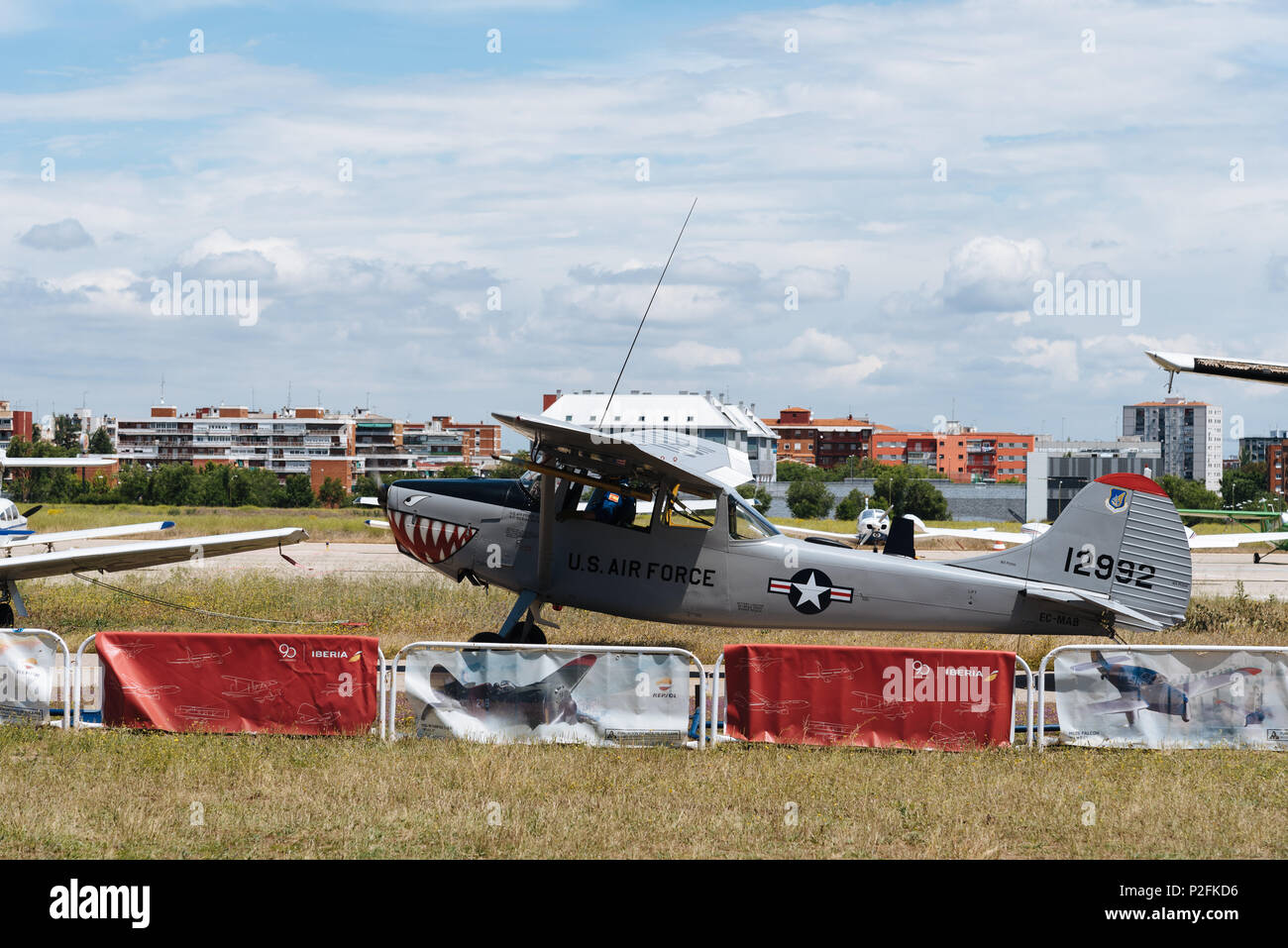 Madrid, Spagna - 3 Giugno 2018: Cessna L-19 Bird cane da 1949 aeromobile durante air show della storica collezione aerei a Cuatro Vientos airport Foto Stock