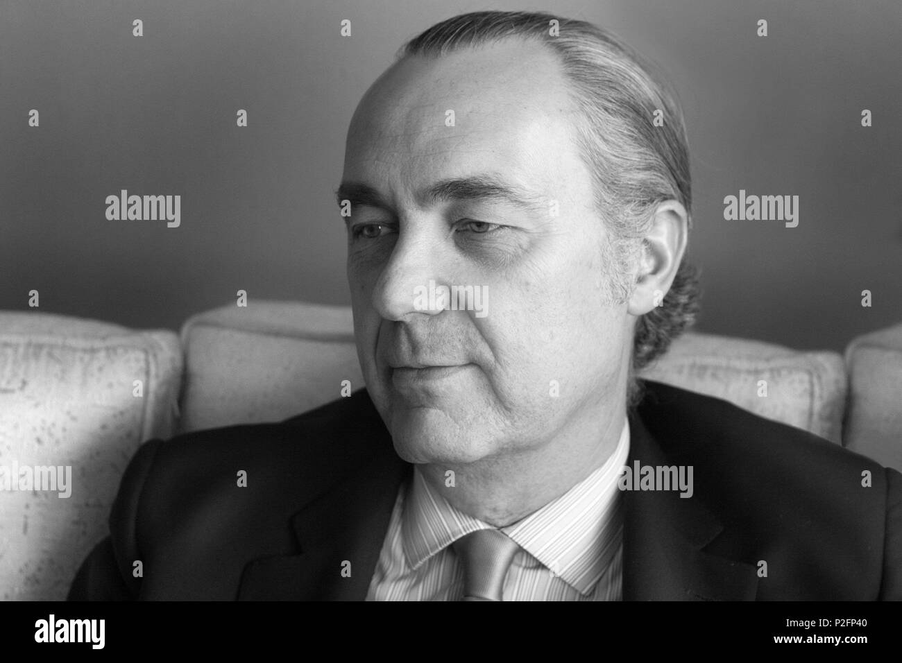 El poeta y ensayista español Luis Alberto de Cuenca. Madrid, marzo 2008. Foto Stock