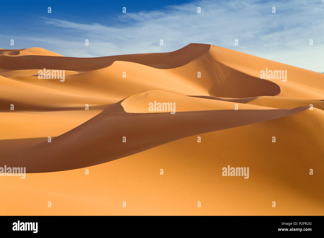 Sanddunes nel deserto libico, Sahara, Libia, Nord Africa Foto Stock