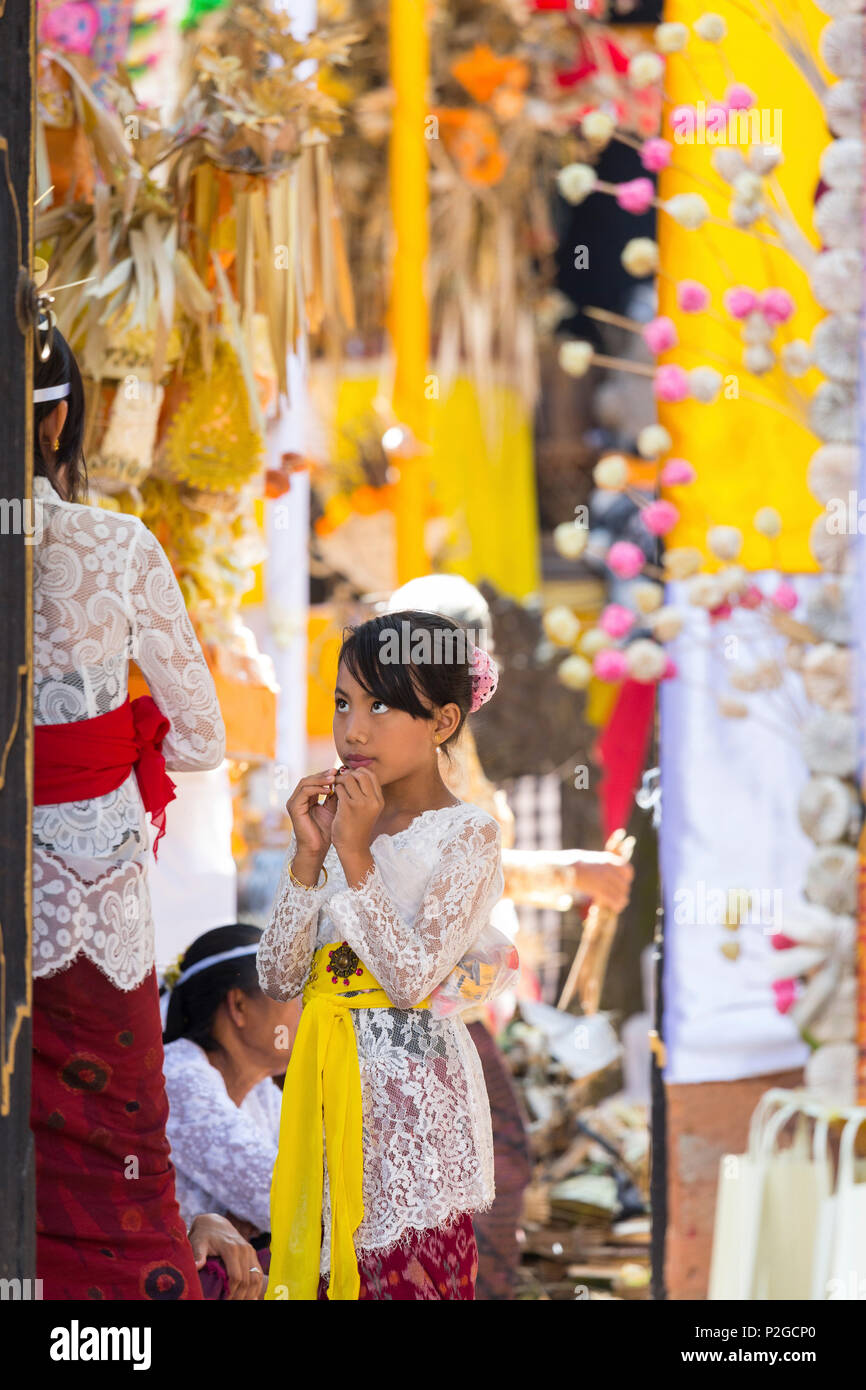 Popolo Balinese, Odalan Festival tempio, Sidemen, Bali, Indonesia Foto Stock