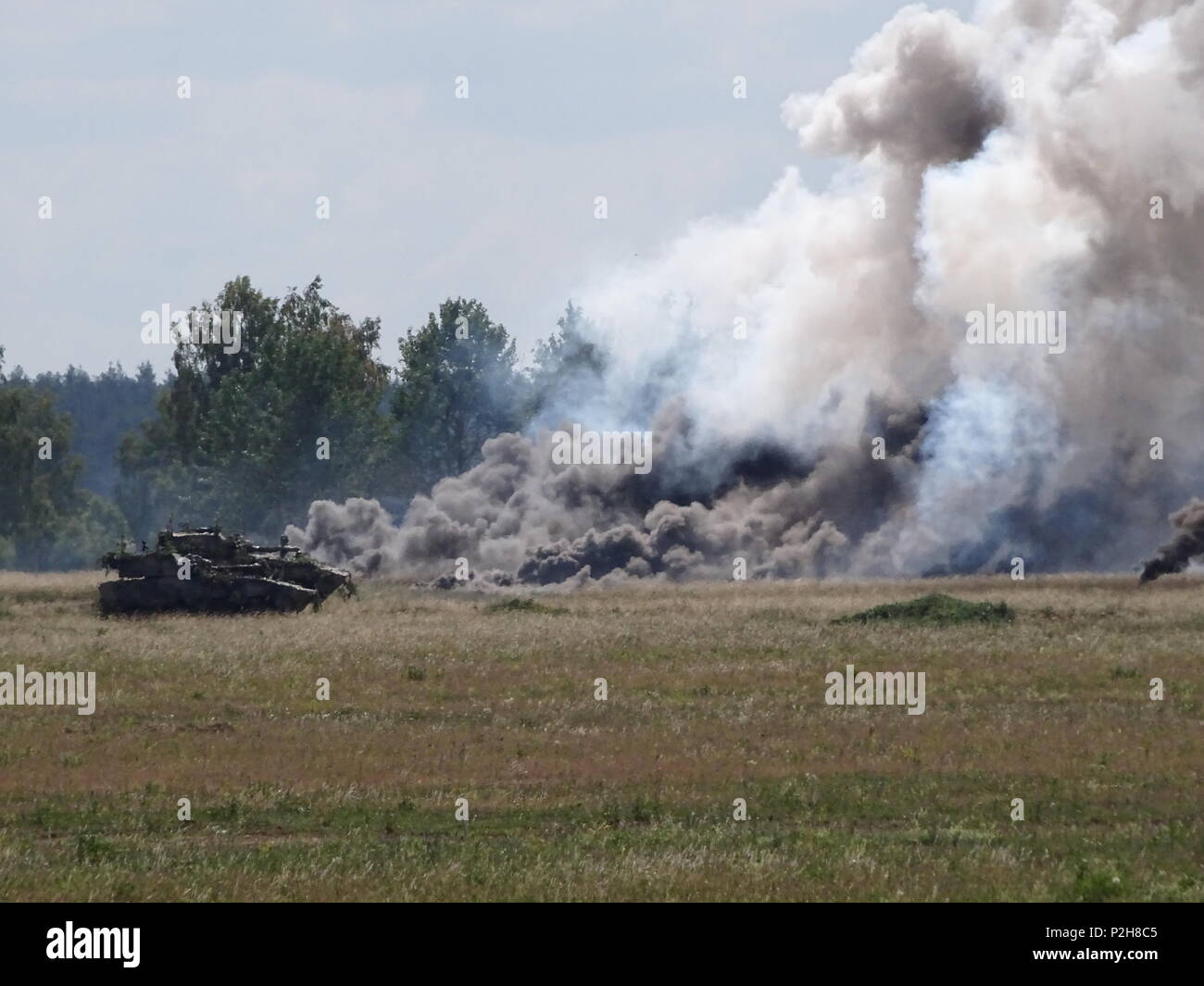 Forze multinazionali prendere parte al Sabre esercizio di sciopero in Polonia come parte della Nato in avanti rafforzata presenza (eFP) nella regione del Mar Baltico. Foto Stock