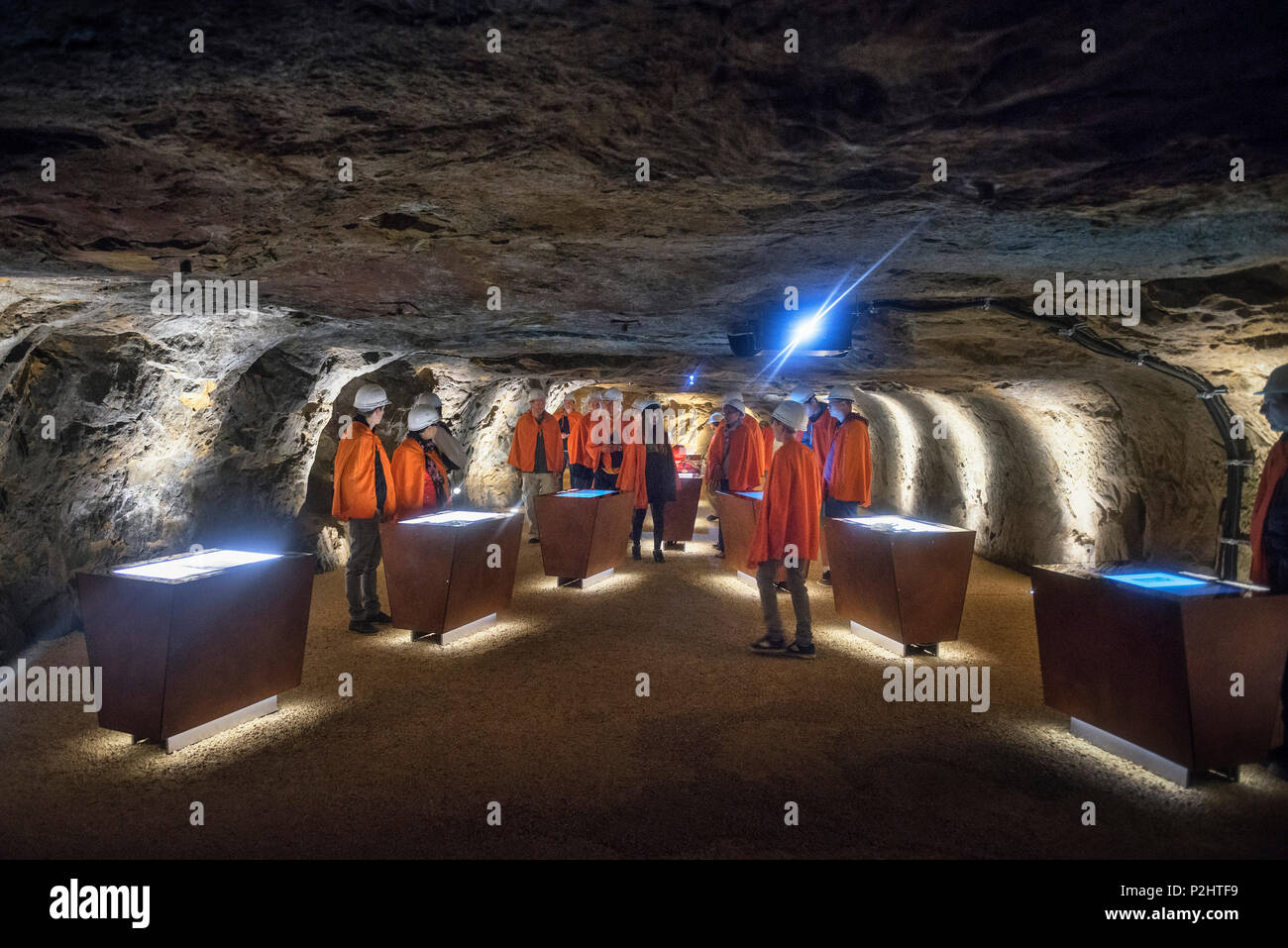 Nuovo visitatore camera all'interno della fossa di data mining Tiefer Stollen, Aalen, provincia di Ostalb, Svevo, Baden-Wuerttemberg, Germania Foto Stock