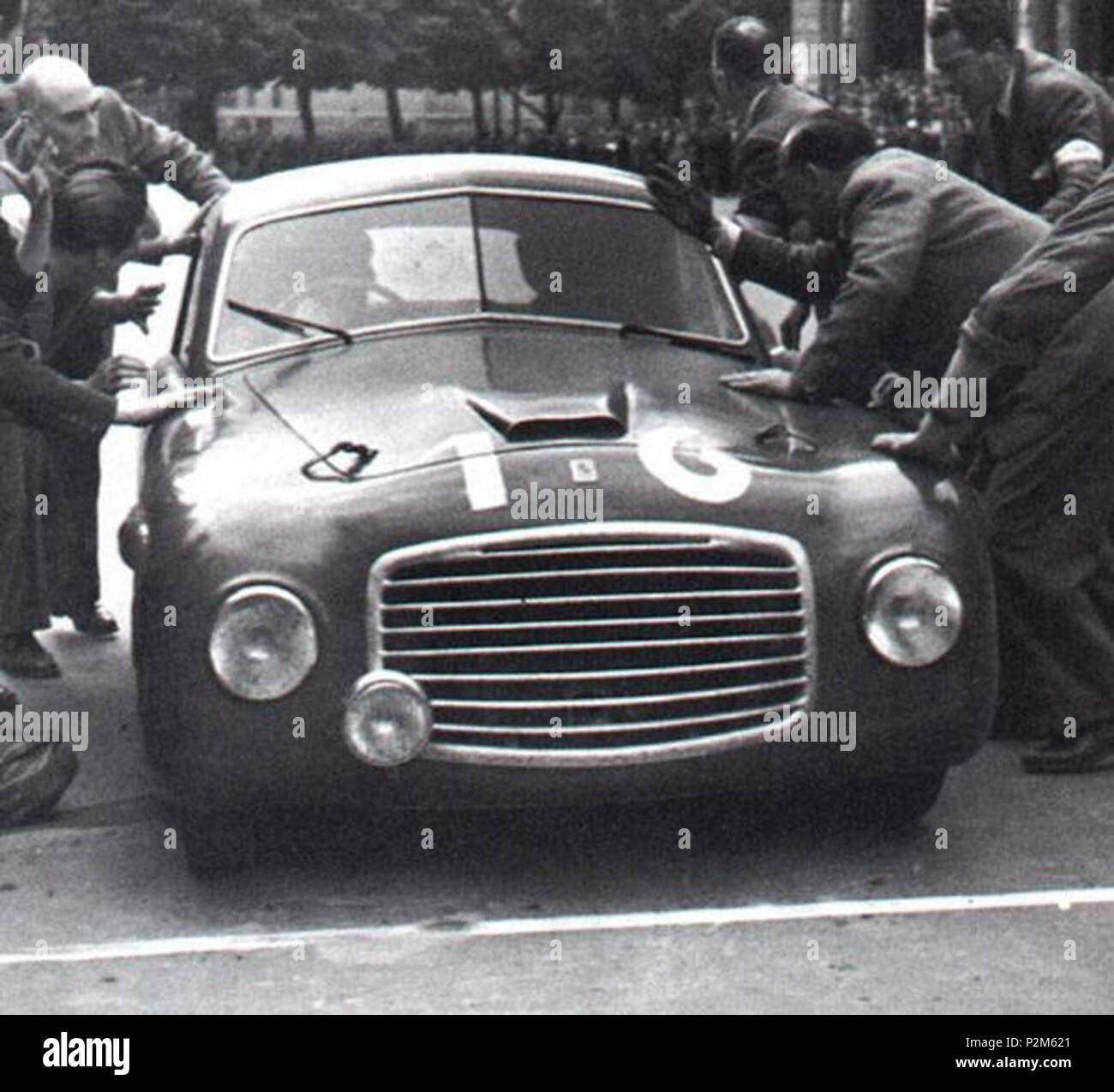 . Inglese: Ferrari 166 S Coupe da Allemano, #21 è stato il vincitore della 1948 Mille Miglia. Il 5 dicembre 2016. Fotografo sconosciuto 57 MM48-166C-Biondetti-wins Foto Stock