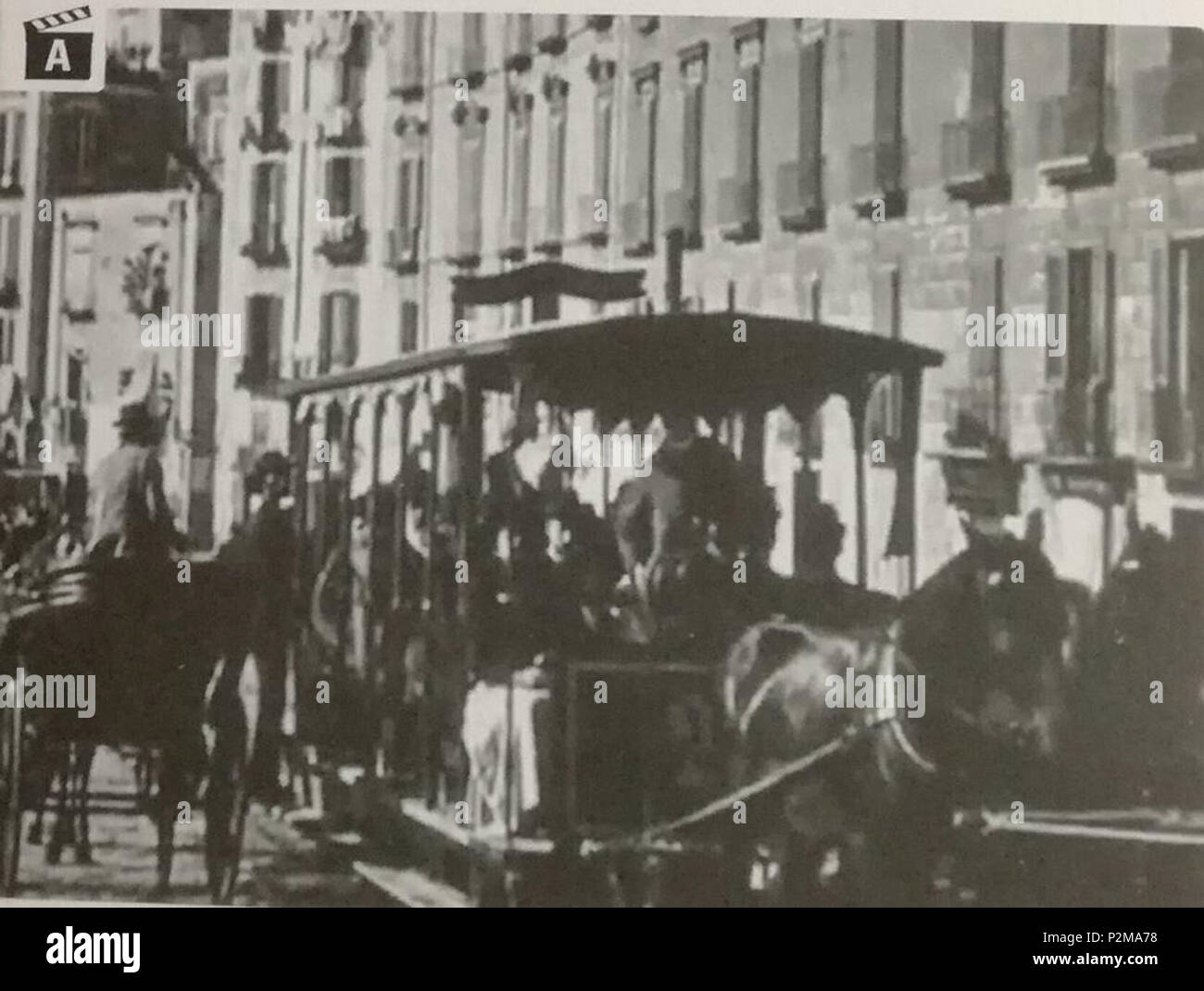 . Italiano: Napoli, Santa Lucia - Tram trainato da cavalli. Autore sconosciuto. Xix secolo. Unknown 63 Napoli, Santa Lucia, tram a cavalli Foto Stock