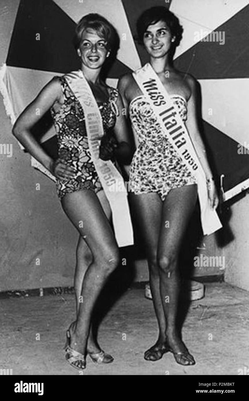 . Inglese: modello italiano Maria Jossa (Napoli 1938), Miss Italia 1959 . 1959. Unknown 54 Marisa Jossa Miss Italia 1959 Foto Stock