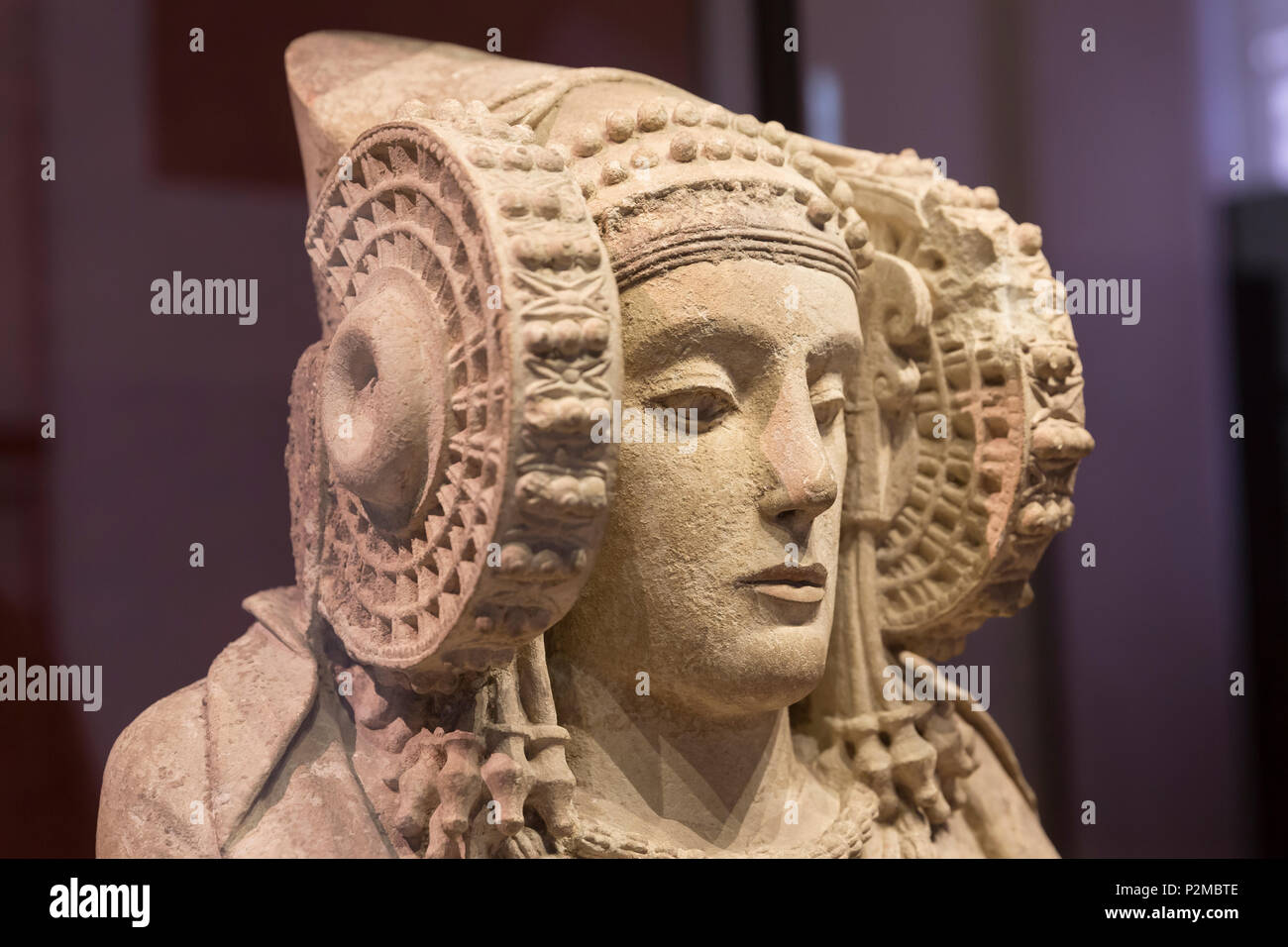 Madrid, Spagna: Dama di Elche in esposizione presso il Museo Archeologico Nazionale di Spagna. La figura iconica, scoperto nel1897 vicino a Elche, Spagna, è stato th Foto Stock