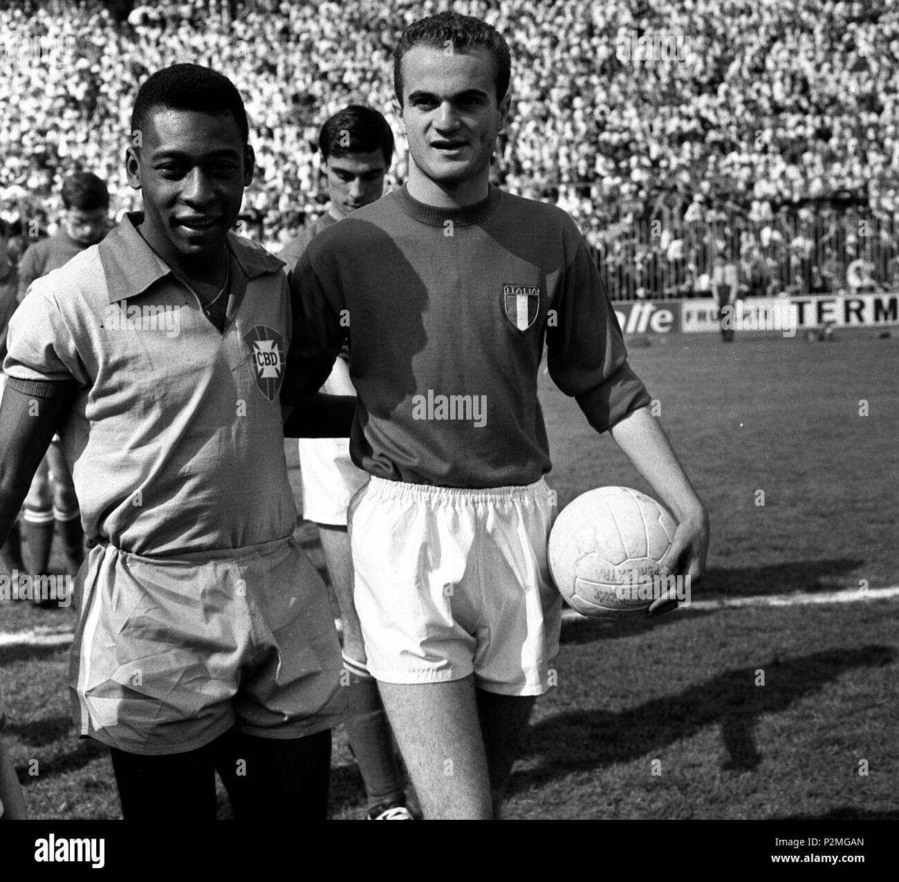 42 Italia-Brasile - Pelé + Sandro Mazzola Foto Stock