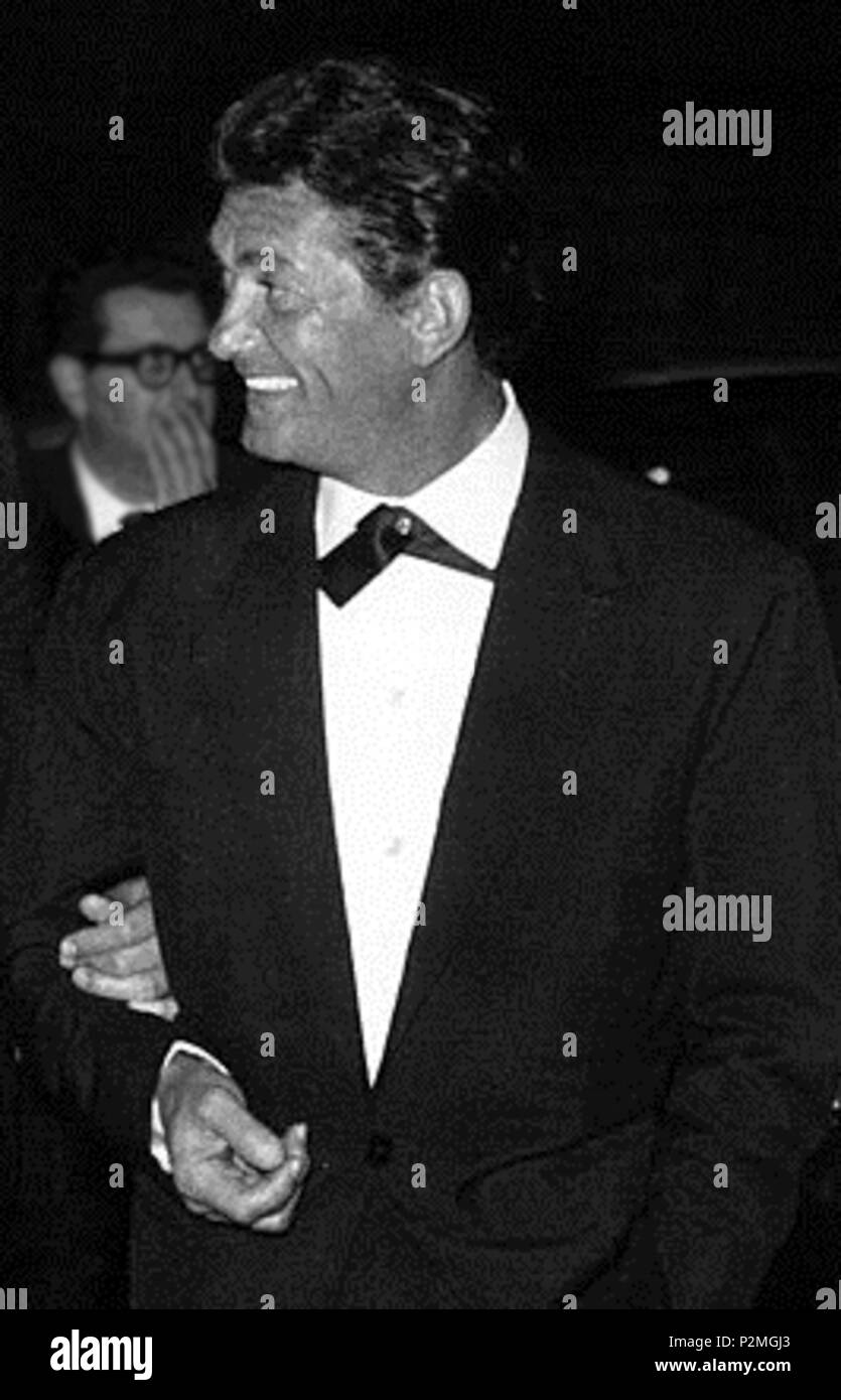 . Français : L'acteur français Jean Marais en 1961 Durant le Festival dei due mondi. Spoleto, Ombrie, Italie. 1961. Keystone-France / Gamma-Keystone 43 Jean Marais 1961 Foto Stock