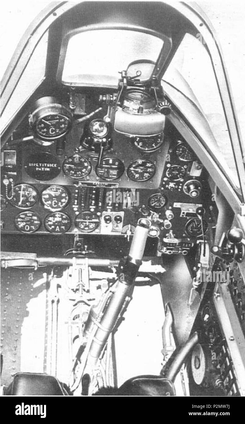 . Italiano: RE.2005 cruscotto . prima del 1945. unknows 75 RE.2005 cruscotto Foto Stock