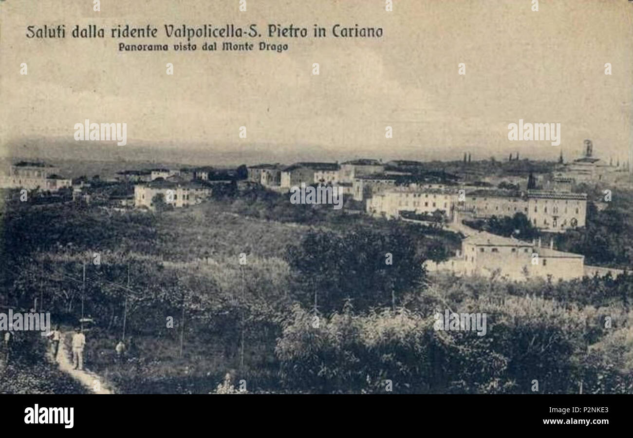 . Italiano: Panorama di San Pietro in Cariano (povincia di Verona in una foto d'epoca . Il 31 marzo 2015. 79 sconosciuto SanPietroInCariano-vecchio Foto Stock