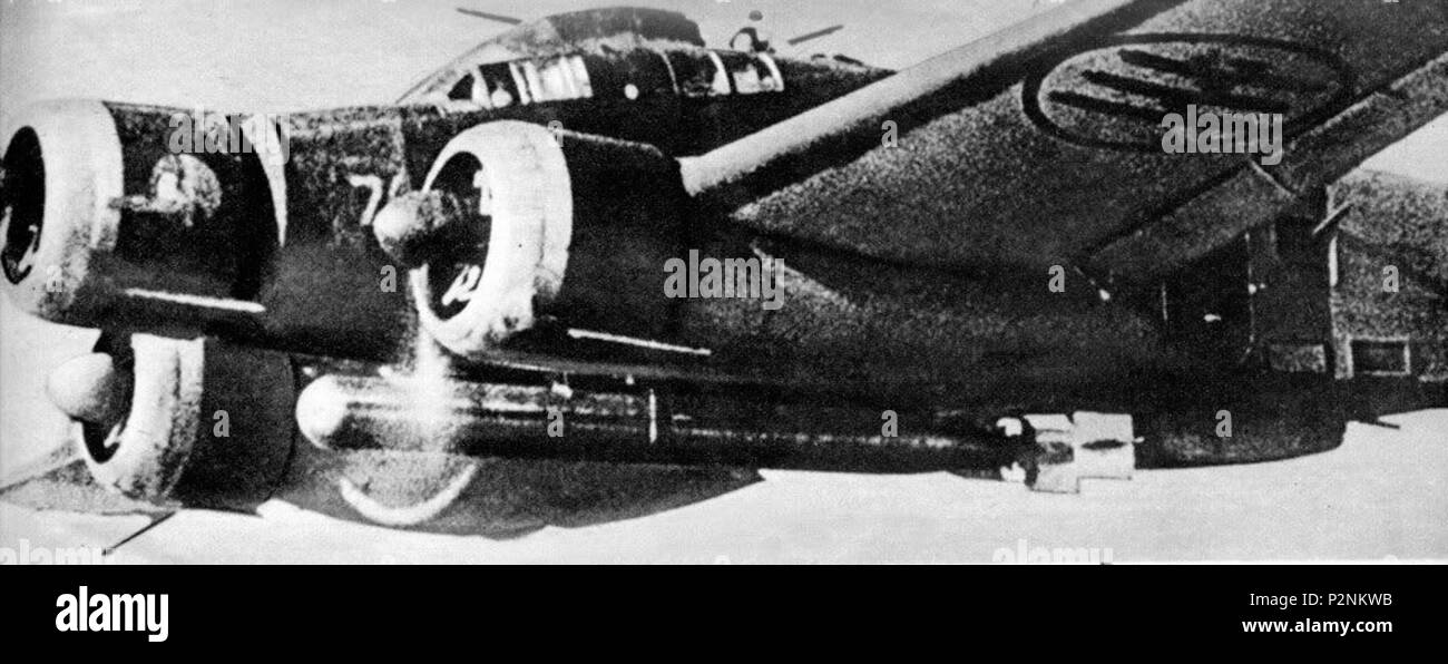 . Italiano: Aereo Savoia Marchetti SM 79 Sparviero . prima di 1960. 80 sconosciuto Savoia Marchetti SM 79 Sparviero con siluro Foto Stock