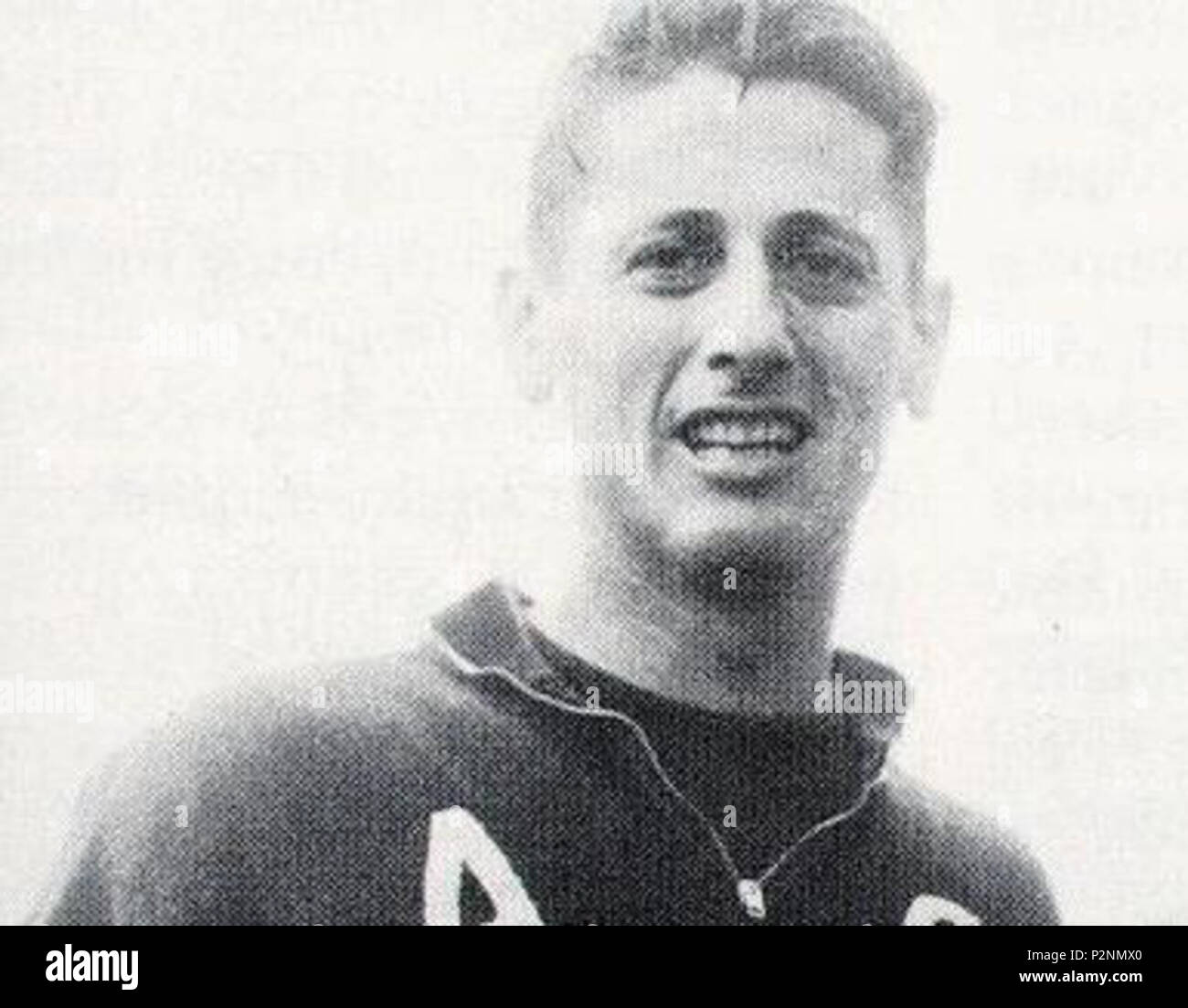 . Italiano: I calciatori Juan Alberto Schiaffino e Gianni Rivera nel 1960. Questo file è stato estratto da un altro file: Schiaffino e Rivera.jpg Licensing 1960 1960 1960 . Il 10 marzo 2008 (originale data di caricamento). L'originale uploader era Freddyballo in Italiano . 81 Schiaffino (ritagliate) Foto Stock