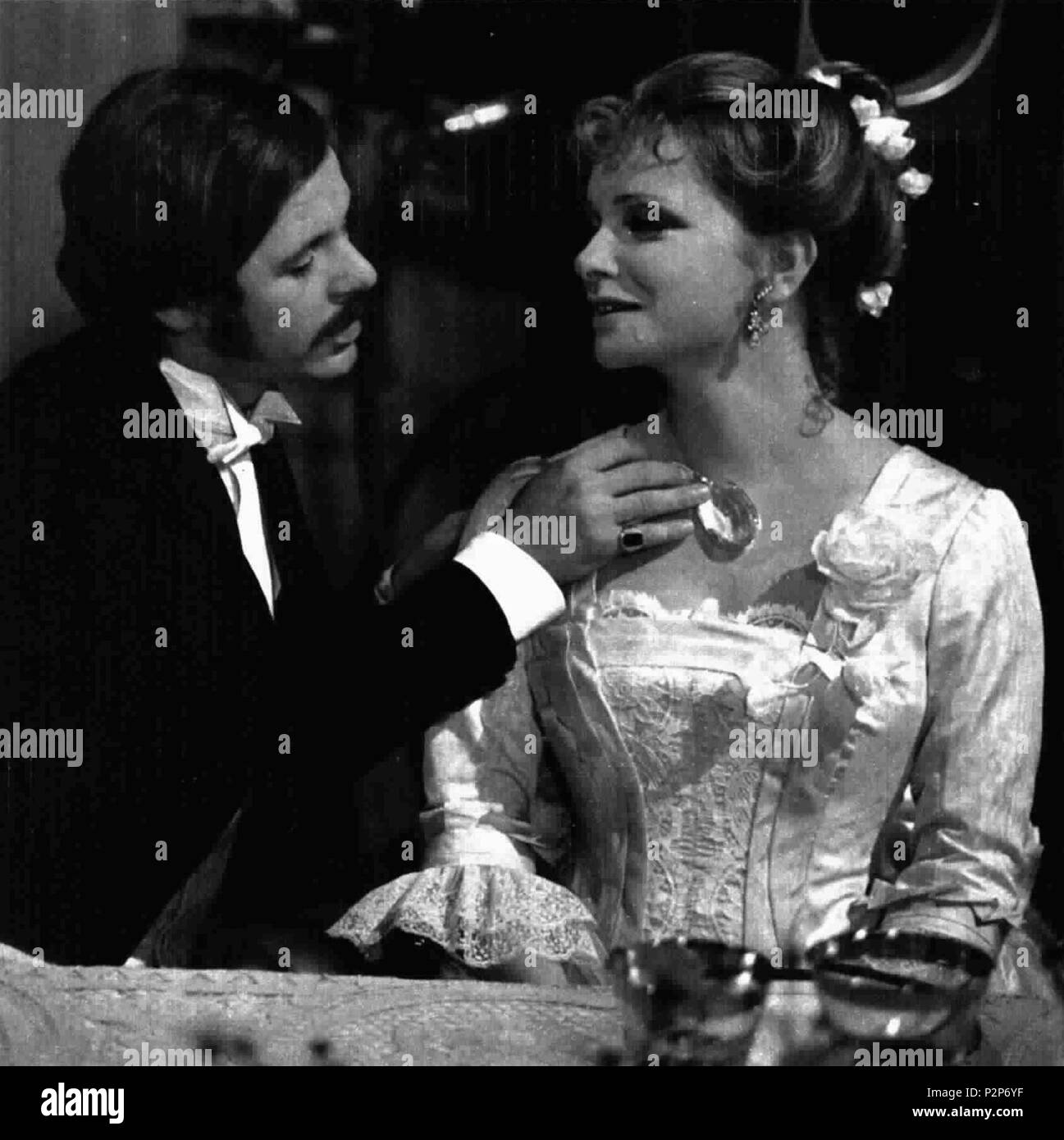 . Attori italiani Giancarlo Zanetti e Valeria Ciangottini . Aprile 1972. Unknown 90 Valeria Ciangottini Giancarlo Zanetti 72 Foto Stock