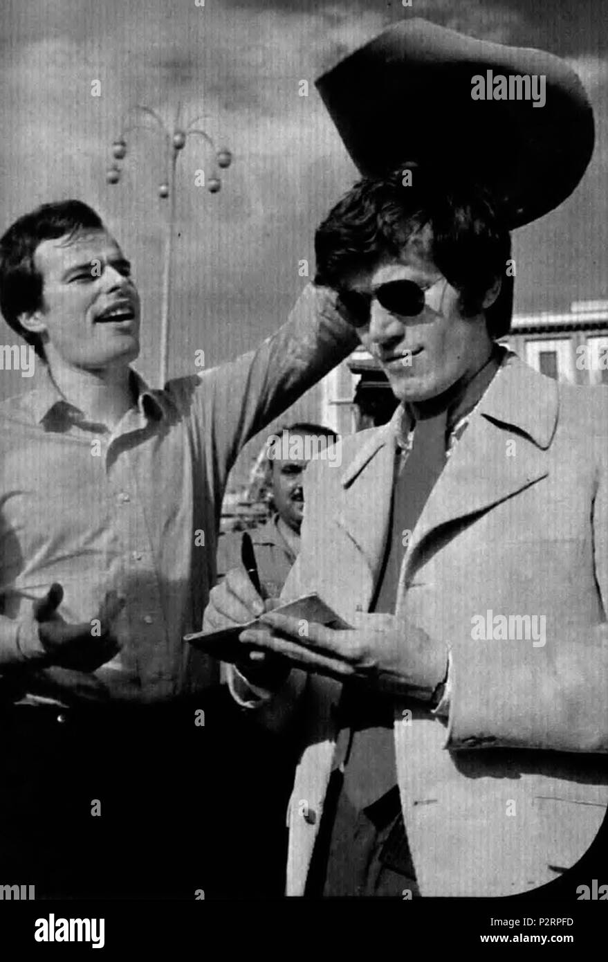 . Cantanti italiani Dino e Gianni Pettenati presso il Cantagiro 1967 . Il 13 agosto 1967. Unknown 22 Dino Pettenati Foto Stock