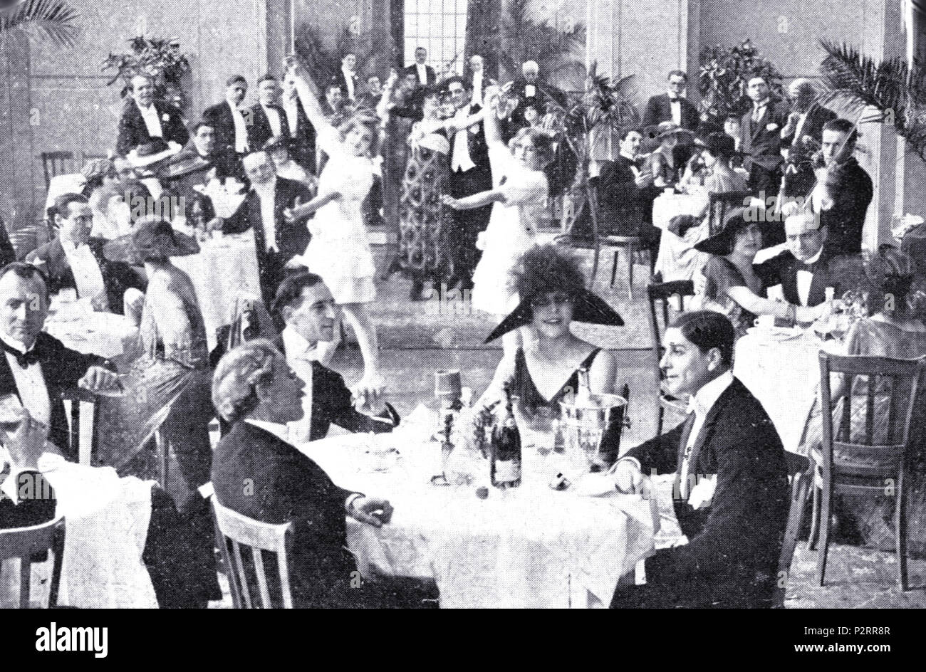 La casa che dibrucia M Corsi 1919 16 Casachebrucia1919 7 Foto Stock