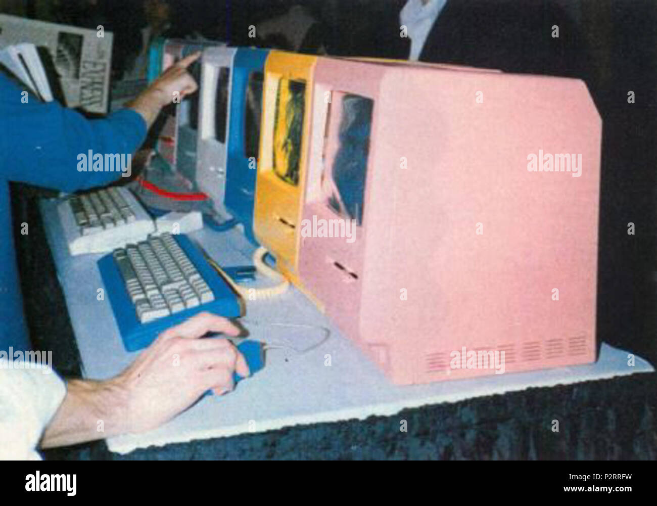 . Italiano: modelli colorati di Apple Macintosh . 1986. 8 sconosciuto Apple Macintosh - custodia colorata Foto Stock