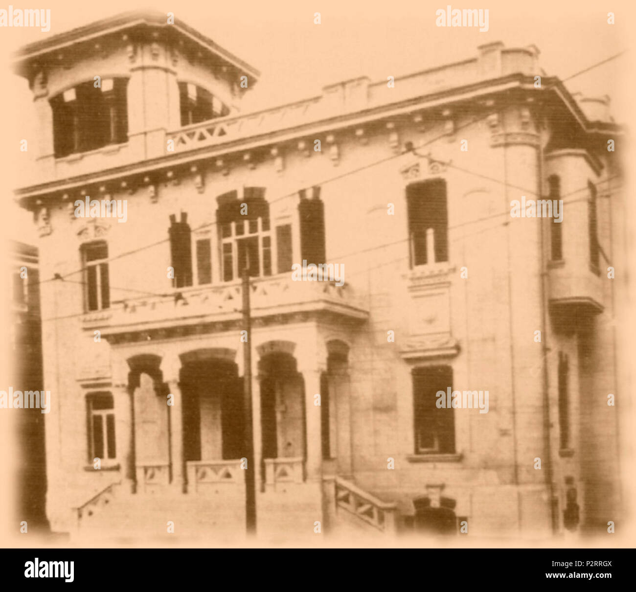 . Italiano: Villa Rossi-Filangieri (costruita tra il 1930 e il 1935, demolita nel 1959) in Via Aniello Falcone al Vomero. Tra il 1935 e il 1950. Questo file è privo di informazioni sull'autore. 92 Villa Rossi-Filangieri Foto Stock