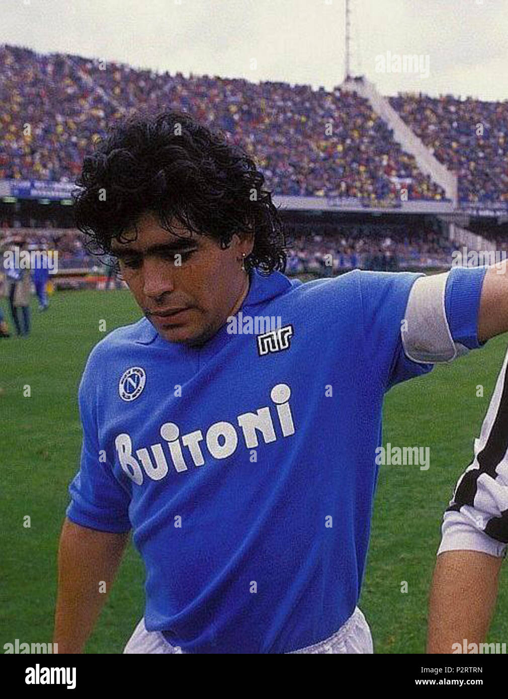 Inglese: Napoli, Stadio San Paolo. Diego Maradona e Michel Platini dopo un  SSC Napoli v. La Juventus FC corrisponde nel 1986-87 Serie a stagione.  Italiano: Napoli, stadio San Paolo, 29 marzo