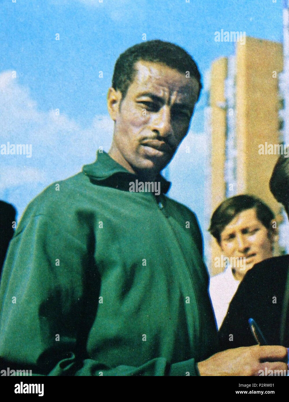 . IL MONELLO OLIMPIADI CENTO MEDAGLIE 1972 n.6 BIKILA , Calciatori figurina nuova . Trading Card o Figurina rilasciato nel 1972. Foto molto probabilmente preso durante o subito dopo il 1960 Olimpiadi di estate. 3 sconosciuto Abebe Bikila, 1972 card Foto Stock