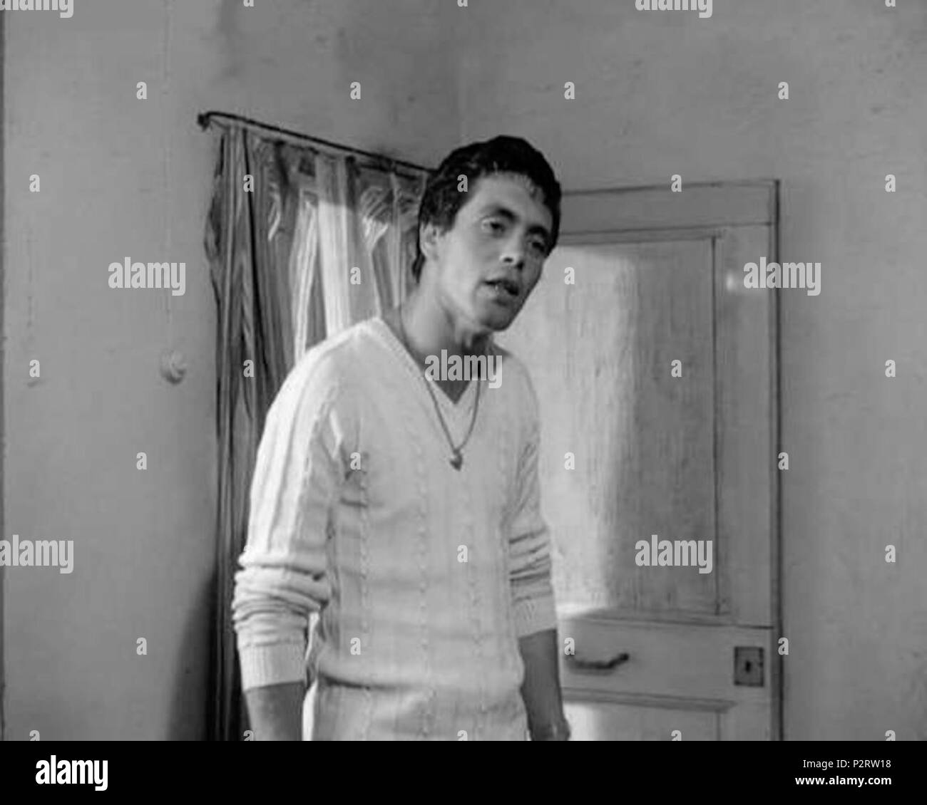 . Italiano: Franco Citti nel film Accattone di Pier Paolo Pasolini. Foto di Angelo Pennoni . Angelo Pennoni 3 AccattonePasolini1961WP Foto Stock