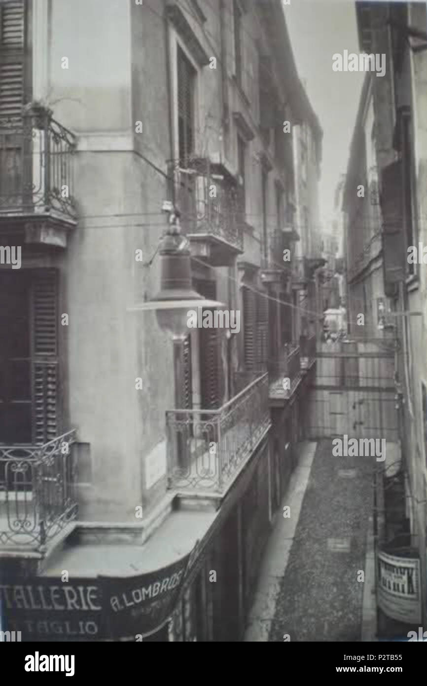 . Italiano: il centro storico di Verona in una foto d'epoca. 19 luglio 2008, 13:40:44. 17 sconosciuto CentroStoricoVR-vecchio Foto Stock