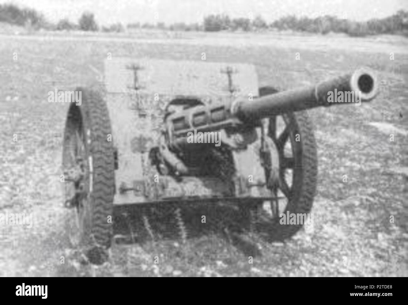 Inglese: italiano durante la seconda guerra mondiale anti-pistola serbatoio  . 1937. Regio Esercito 14 Cannone 75-32 Foto stock - Alamy