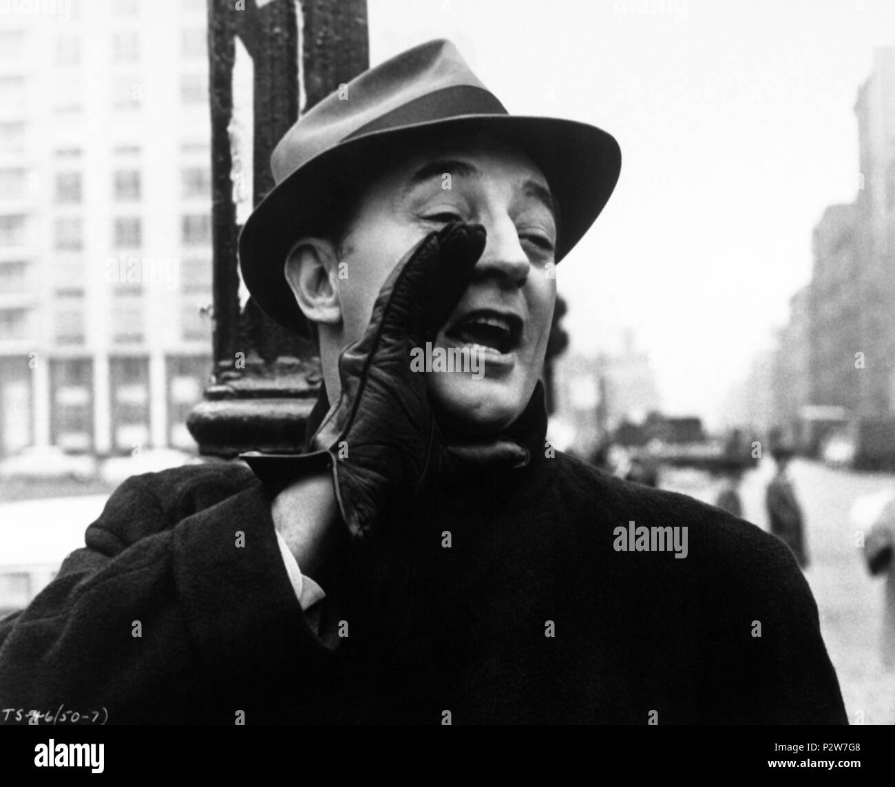 Pellicola originale titolo: DUE PER L'altalena. Titolo inglese: due per l'altalena. Regista: ROBERT WISE. Anno: 1962. Stelle: Robert Mitchum. Credito: United Artists / Album Foto Stock