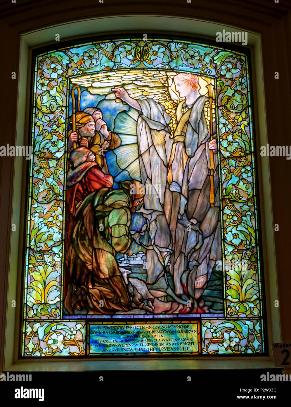02 Il messaggio dell'Angelo ai pastori, Marrone Memorial finestra, 1900, Tiffany - Arlington Street Chiesa - Boston, Massachusetts - DSC06955 Foto Stock